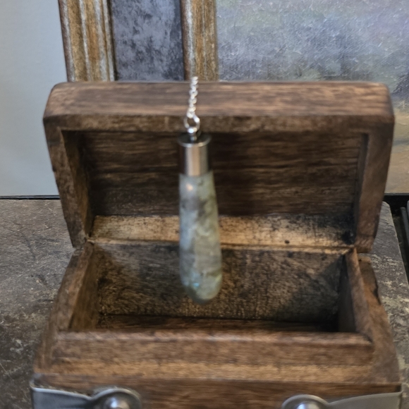 Mystical Wooden Pendulum Board & Pendulum Perfect For Halloween - Picture 2 of 5